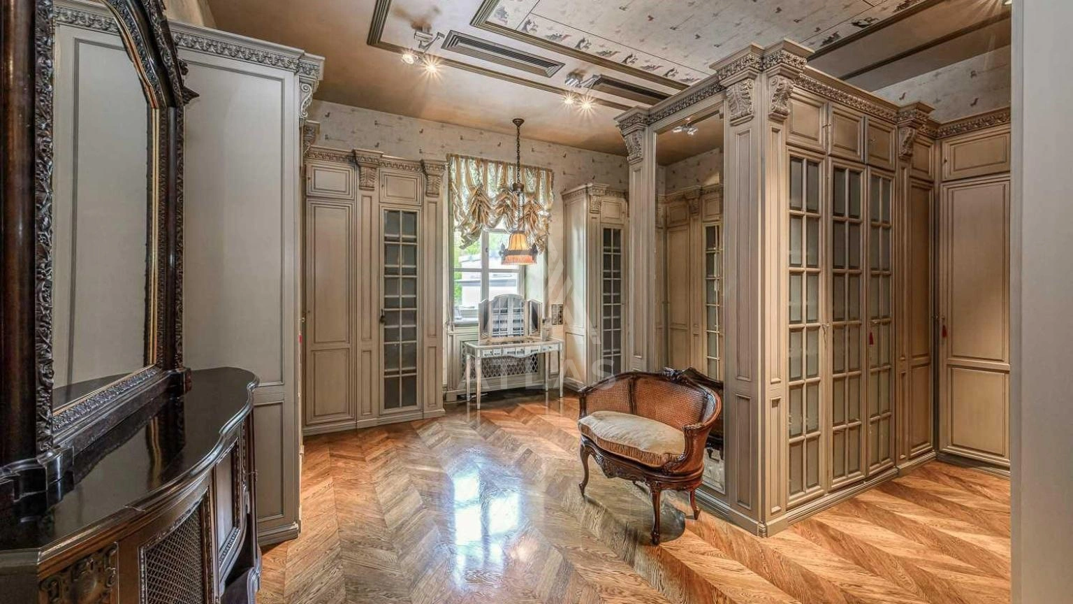 Классический особняк с эксклюзивной отделкой, фото 15