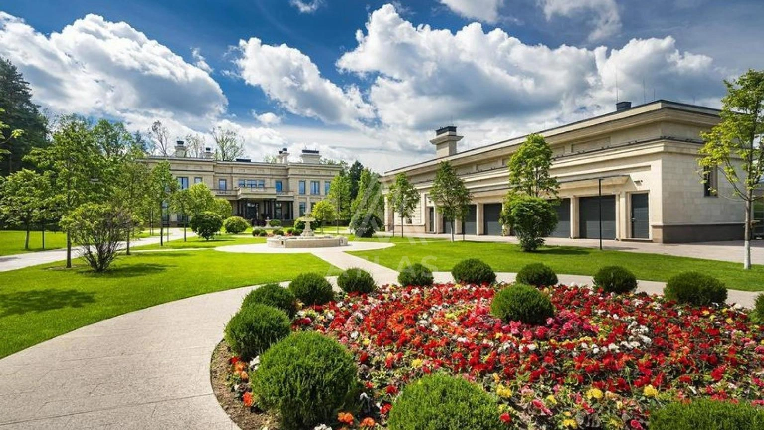 Резиденция в стиле современной классики, фото 2