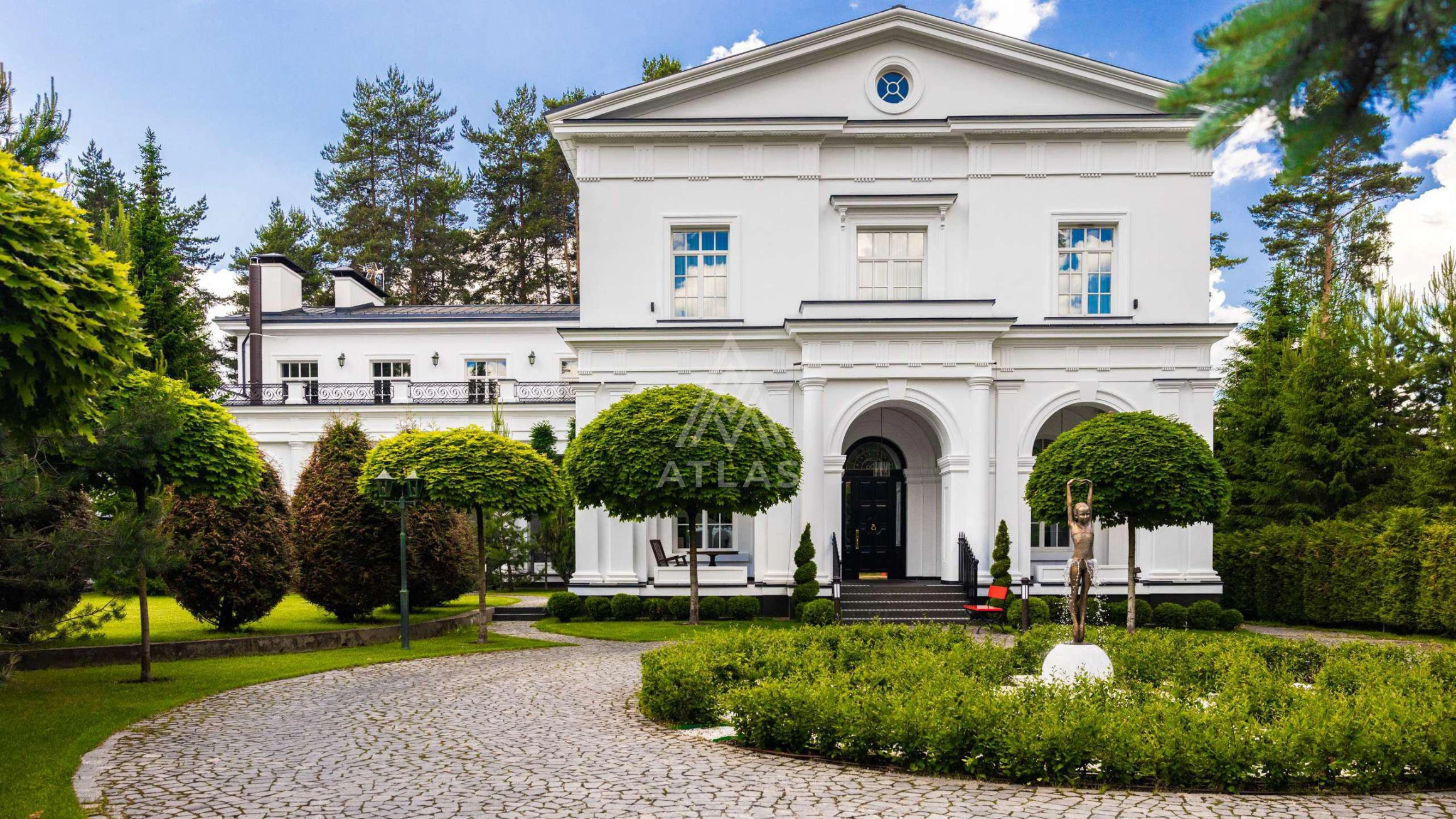 Классическая резиденция с большой придомовой территорией, фото 28