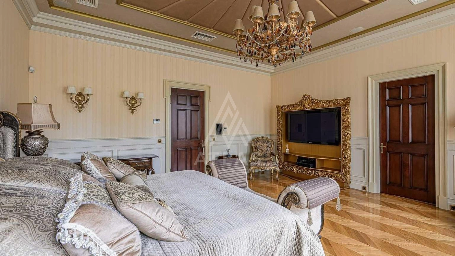 Классический особняк с эксклюзивной отделкой, фото 12