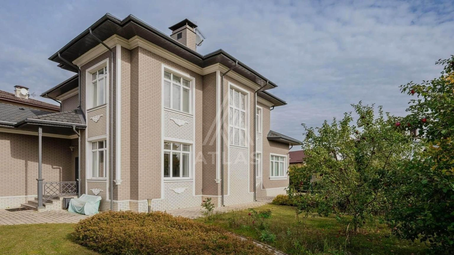 Современный дом из кирпича, фото 14