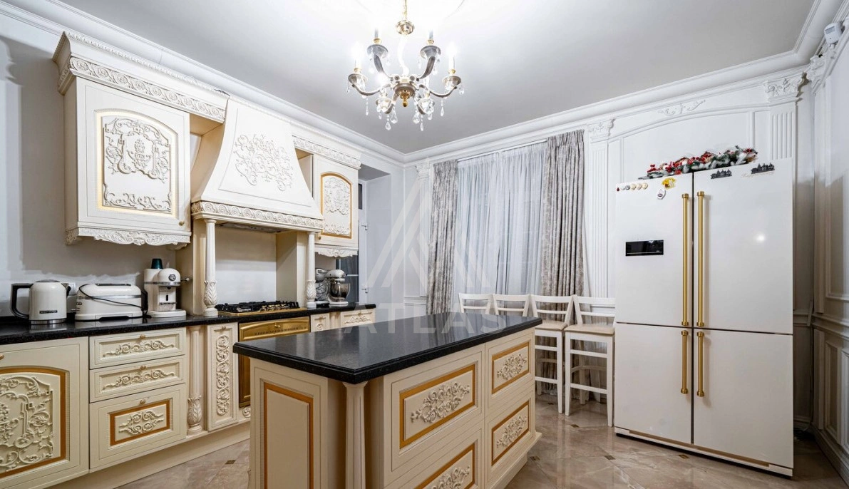 Классический дом на большом участке, фото 3