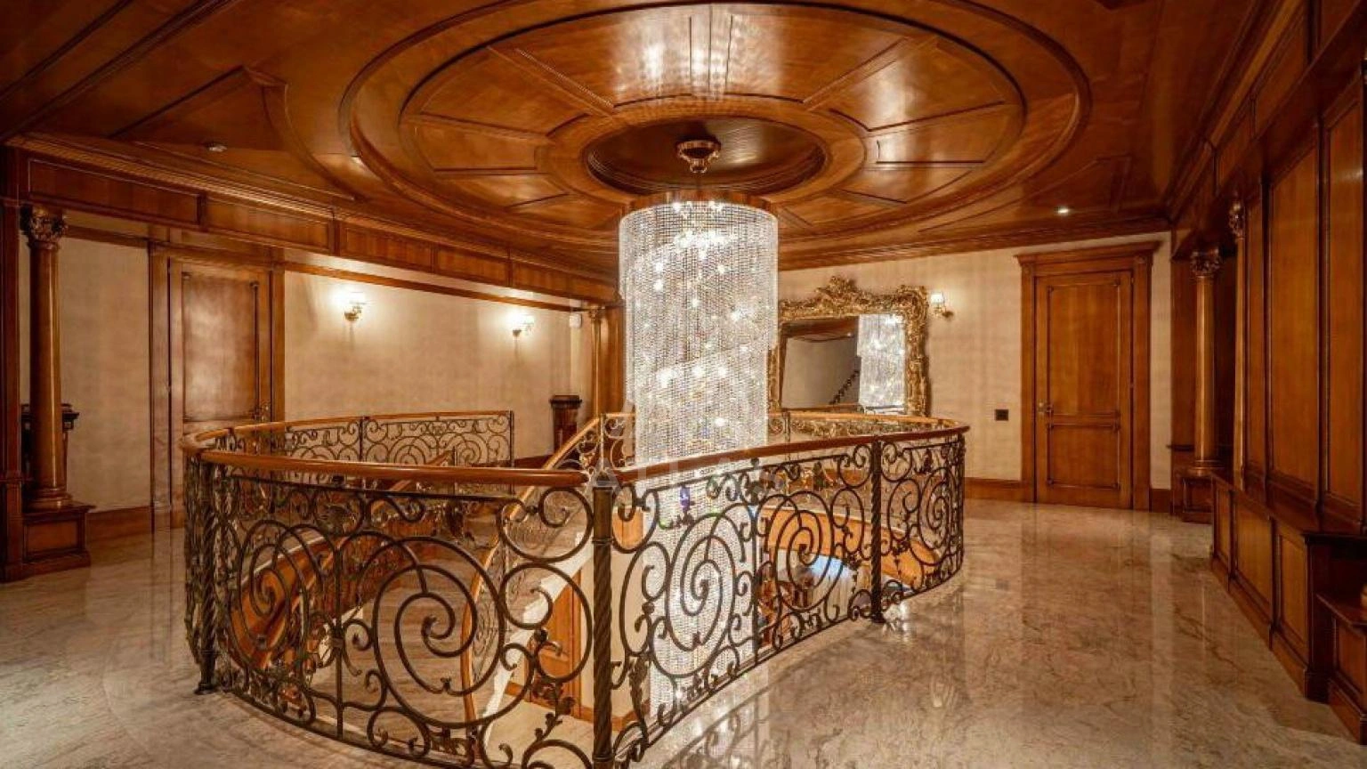 Классическая резиденция с бассейном, фото 14