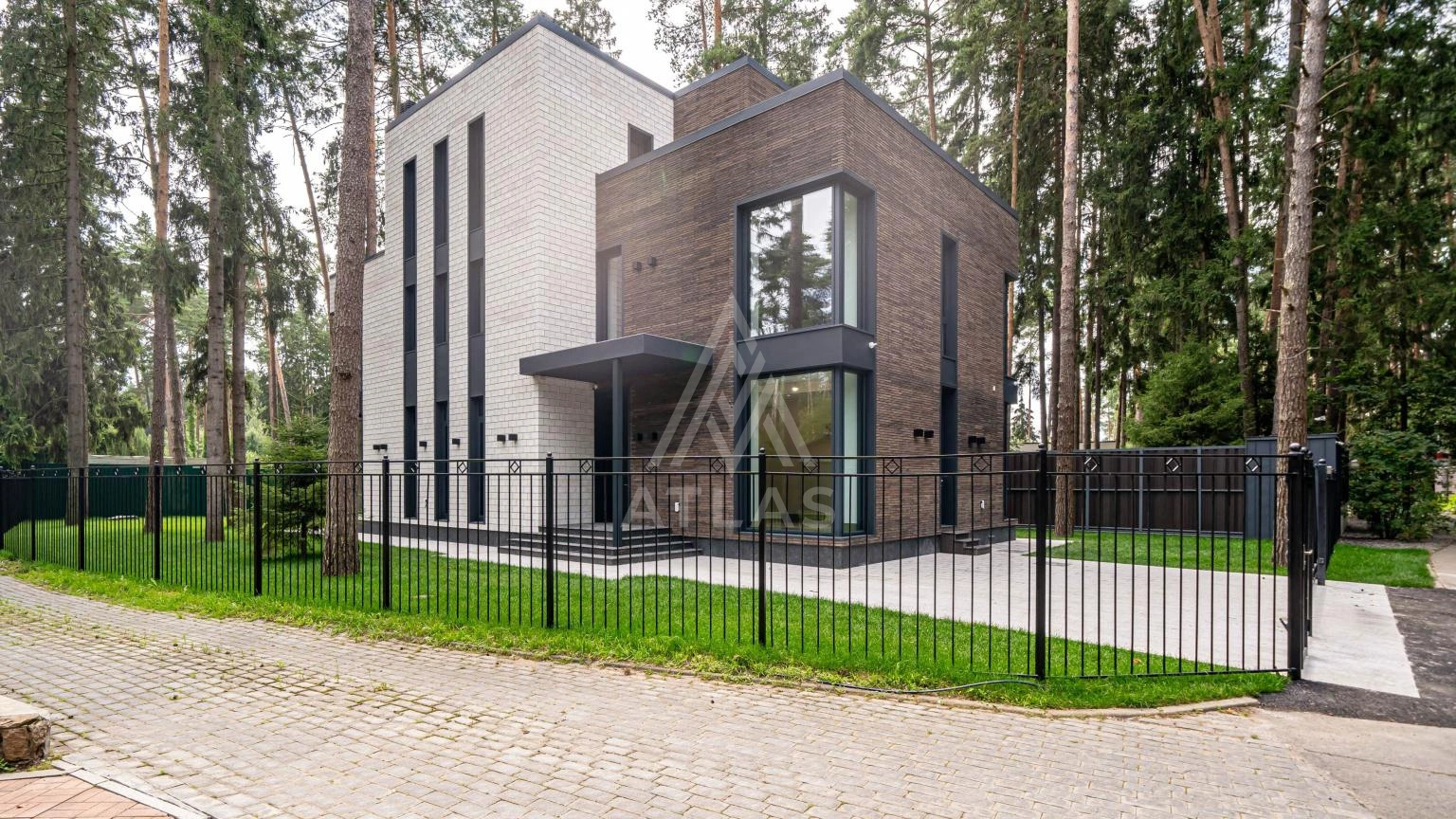 Новый современный дом на лесном участке, фото 31