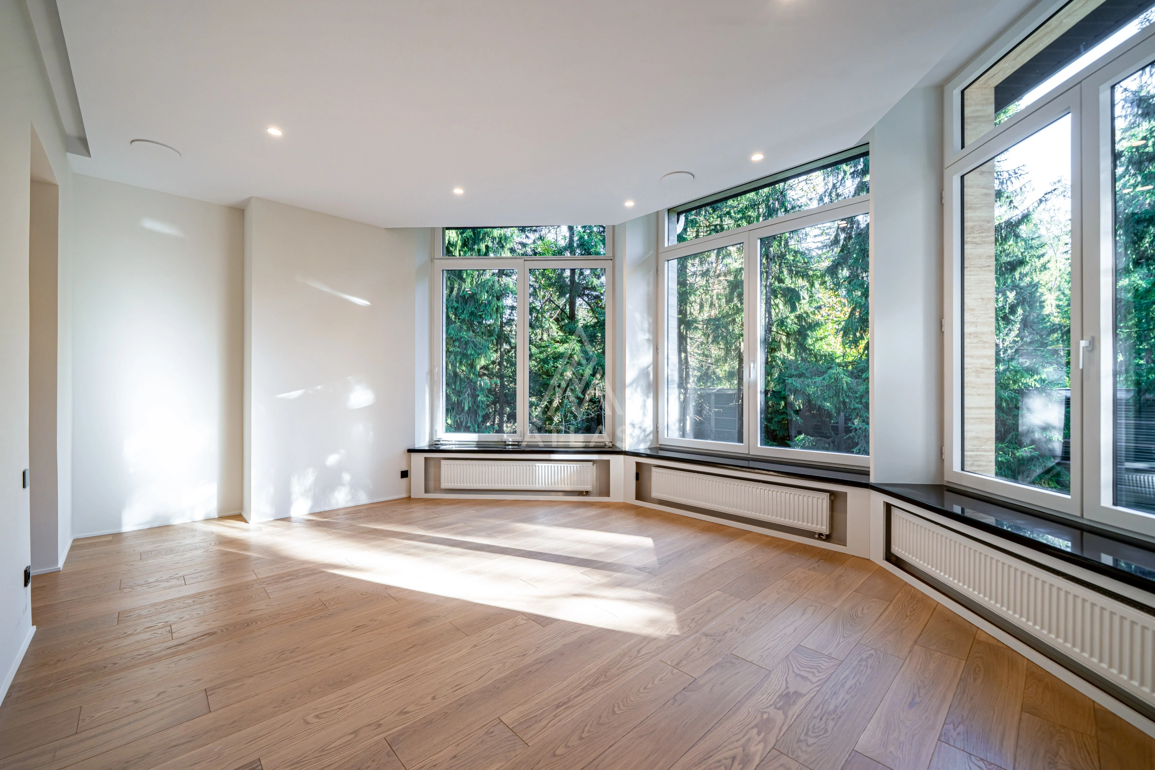 Современный особняк с 6 спальнями, фото 24