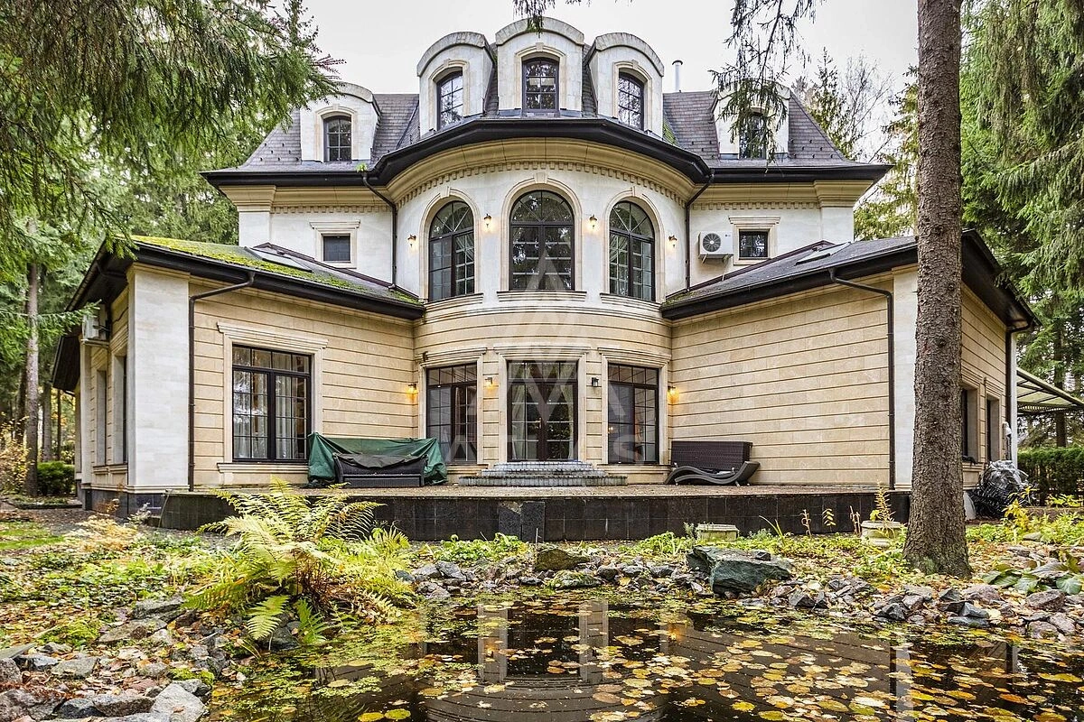 Просторный классический дом с террасой, фото 28