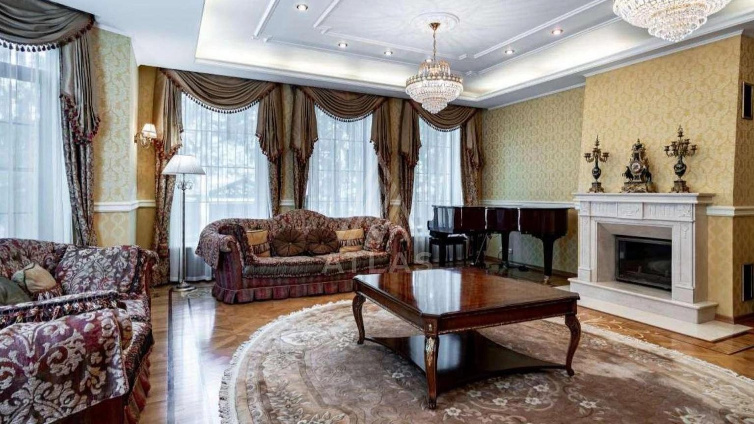 Классический дом на участке с вековыми деревьями, фото 4