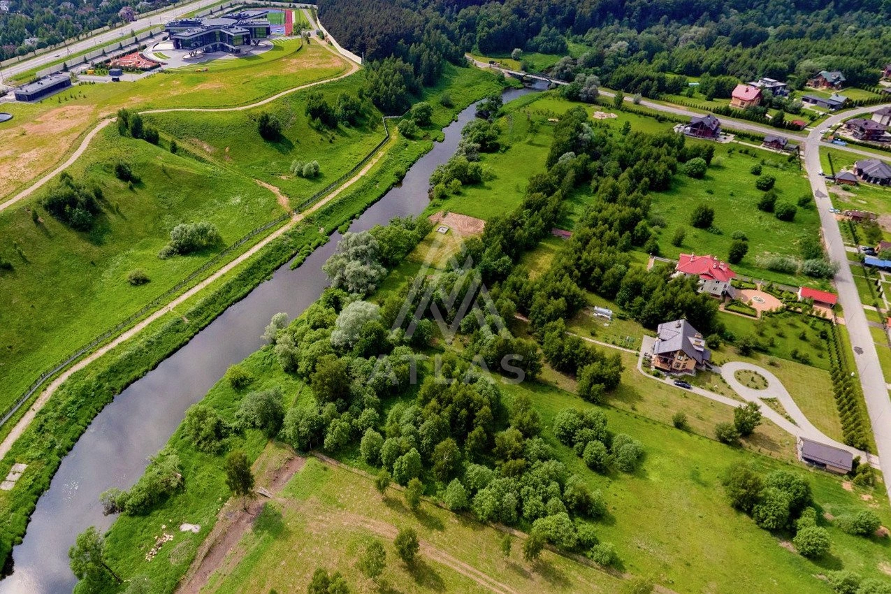 Ровный участок в охраняемом поселке, фото 2