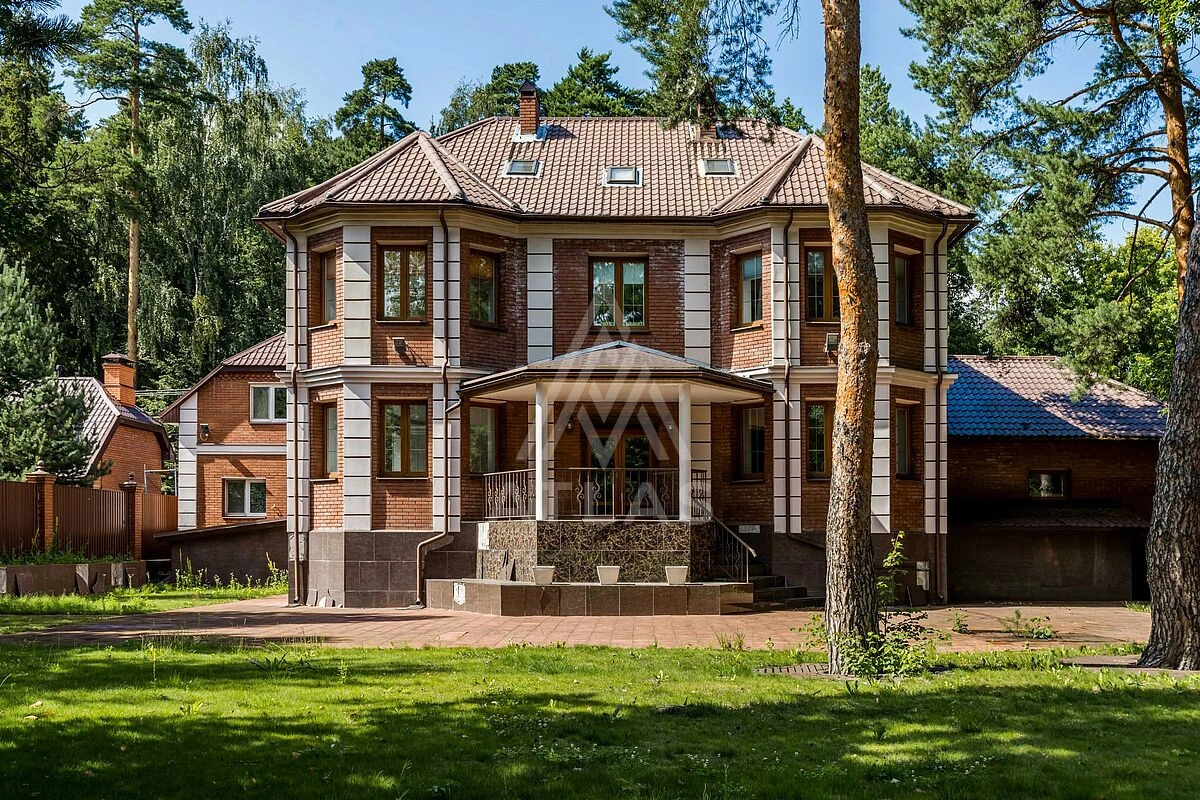 Дом на лесном участке, фото 1