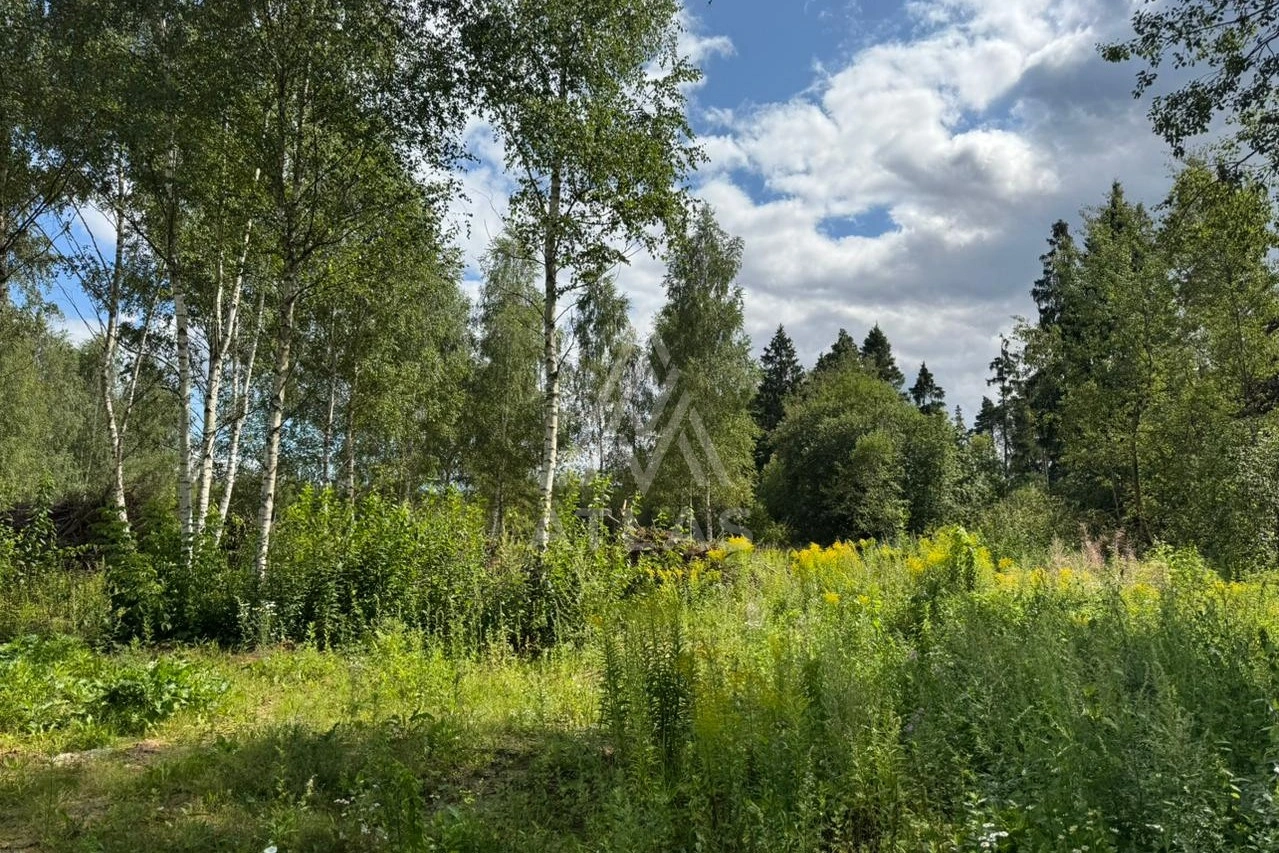 Живописный участок в камерном поселке, фото 1