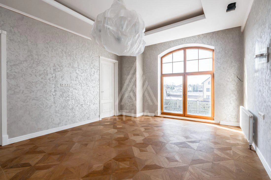 Дом с классической архитектурой, фото 5