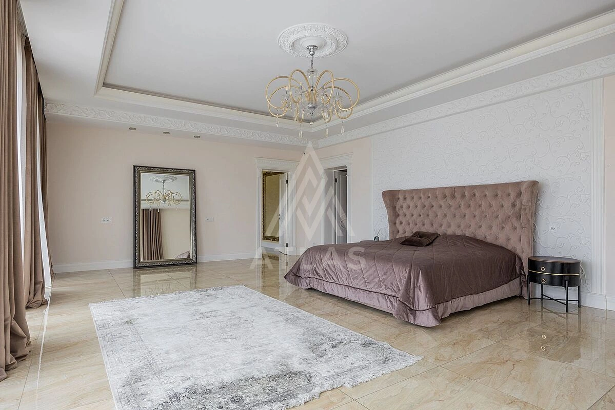 Классическая резиденция с бассейном, фото 10