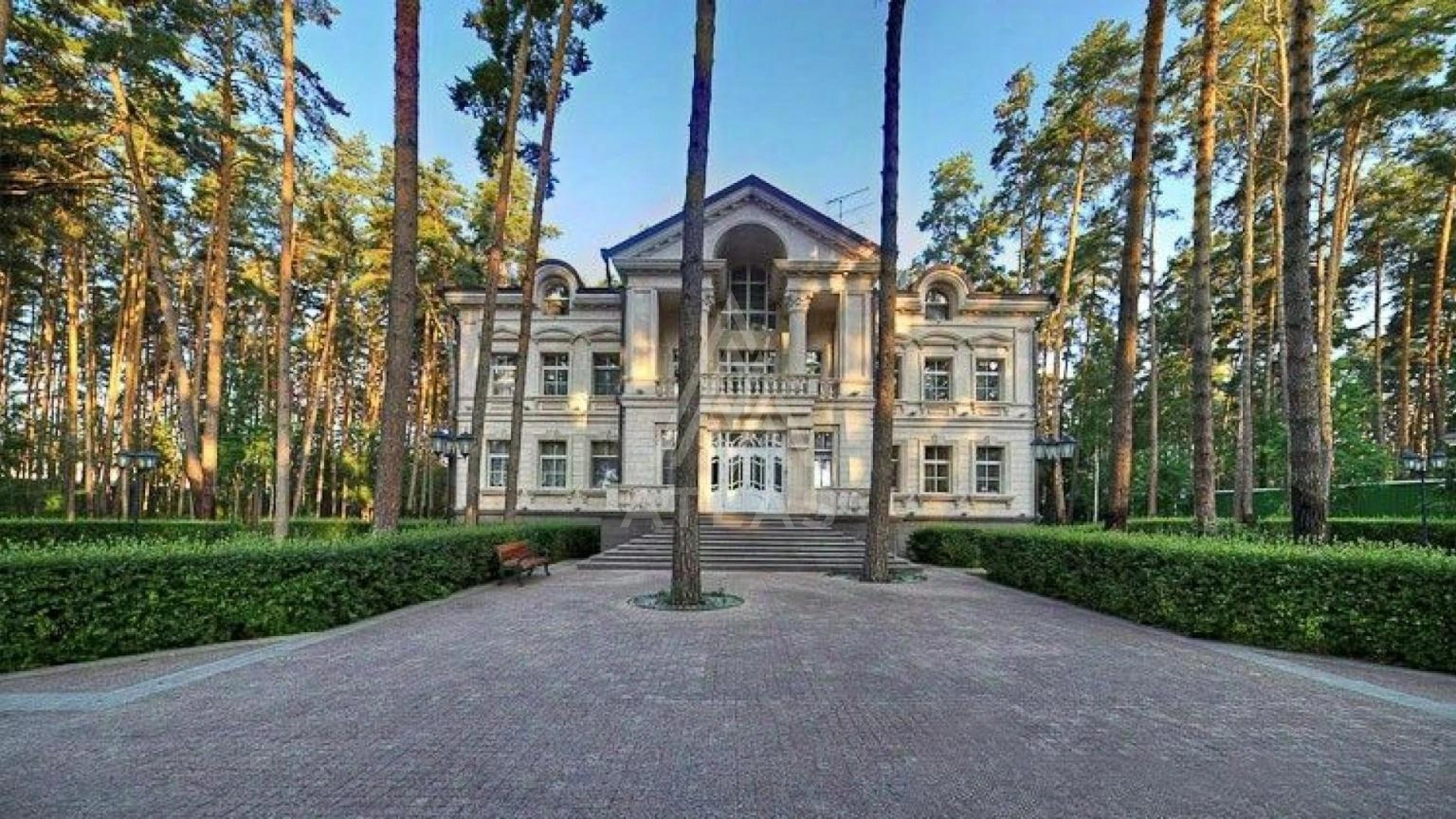 Резиденция со СПА-зоной на лесном участке, фото 7