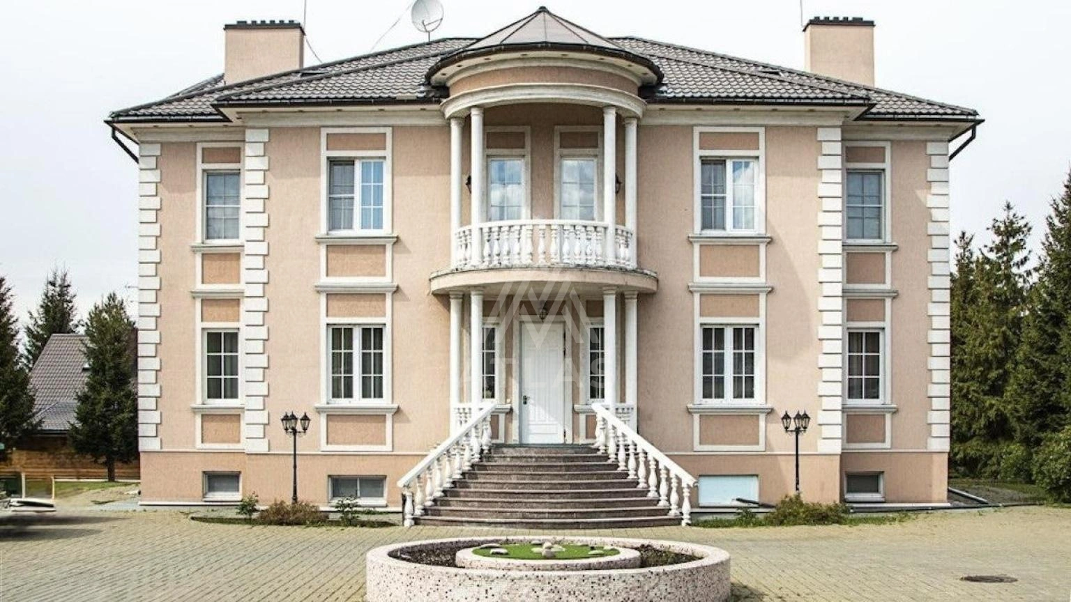 Классический дом с бассейном, фото 18