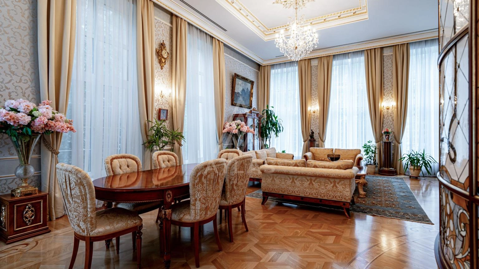 Классическая резиденция на просторном участке, фото 7