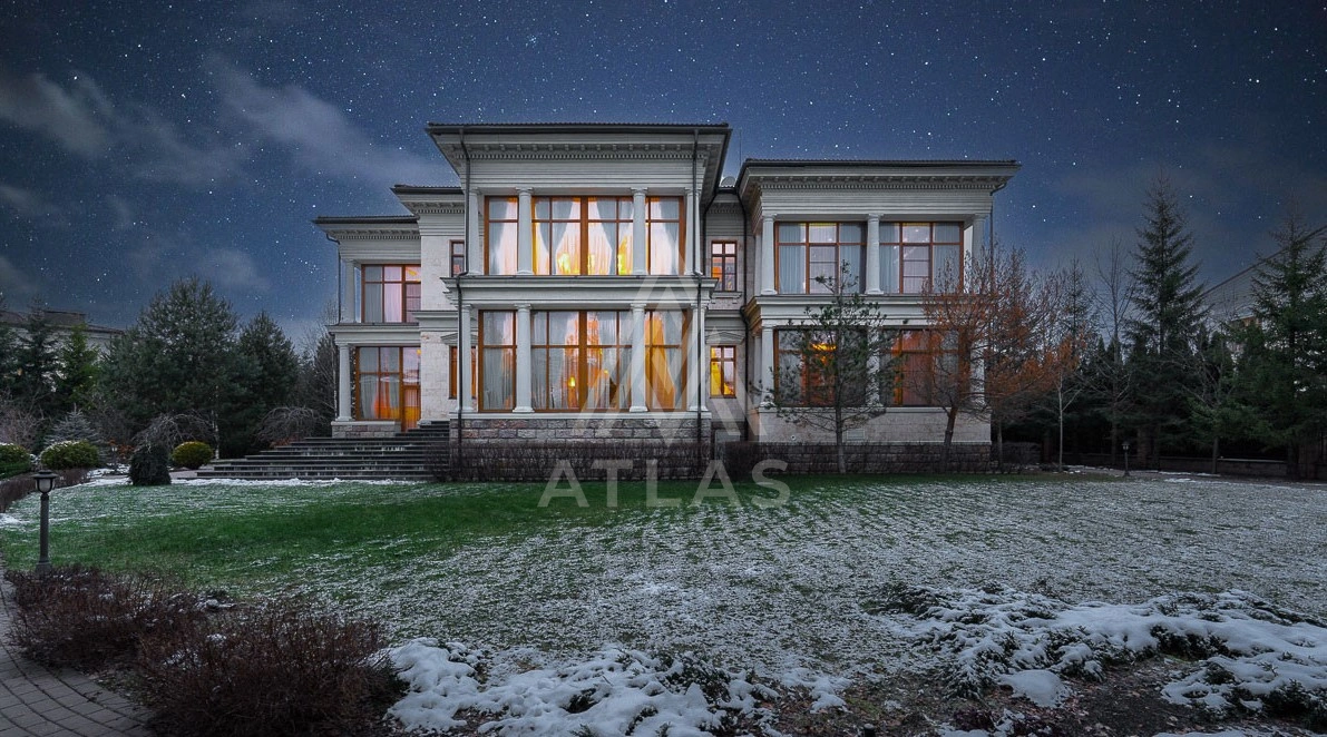 Дом в современном классическом стиле, фото 1
