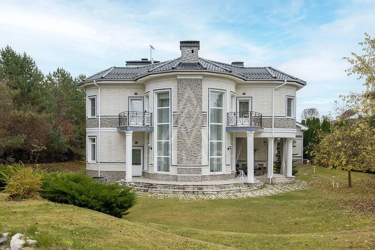 Дом со вторым светом и SPA-зоной, фото 1