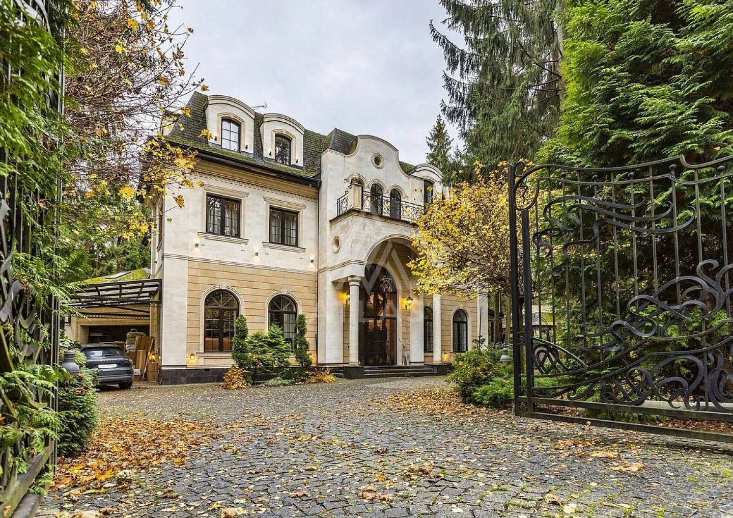 Классический дом на лесном участке, фото 3