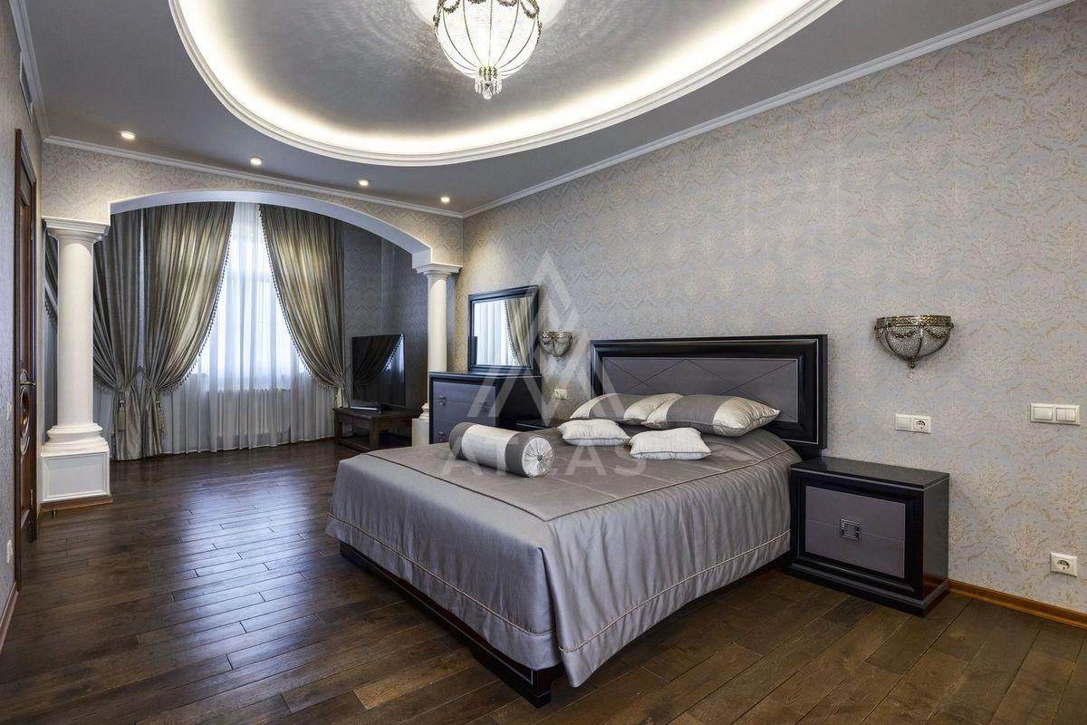 Классический дом с бассейном, фото 12