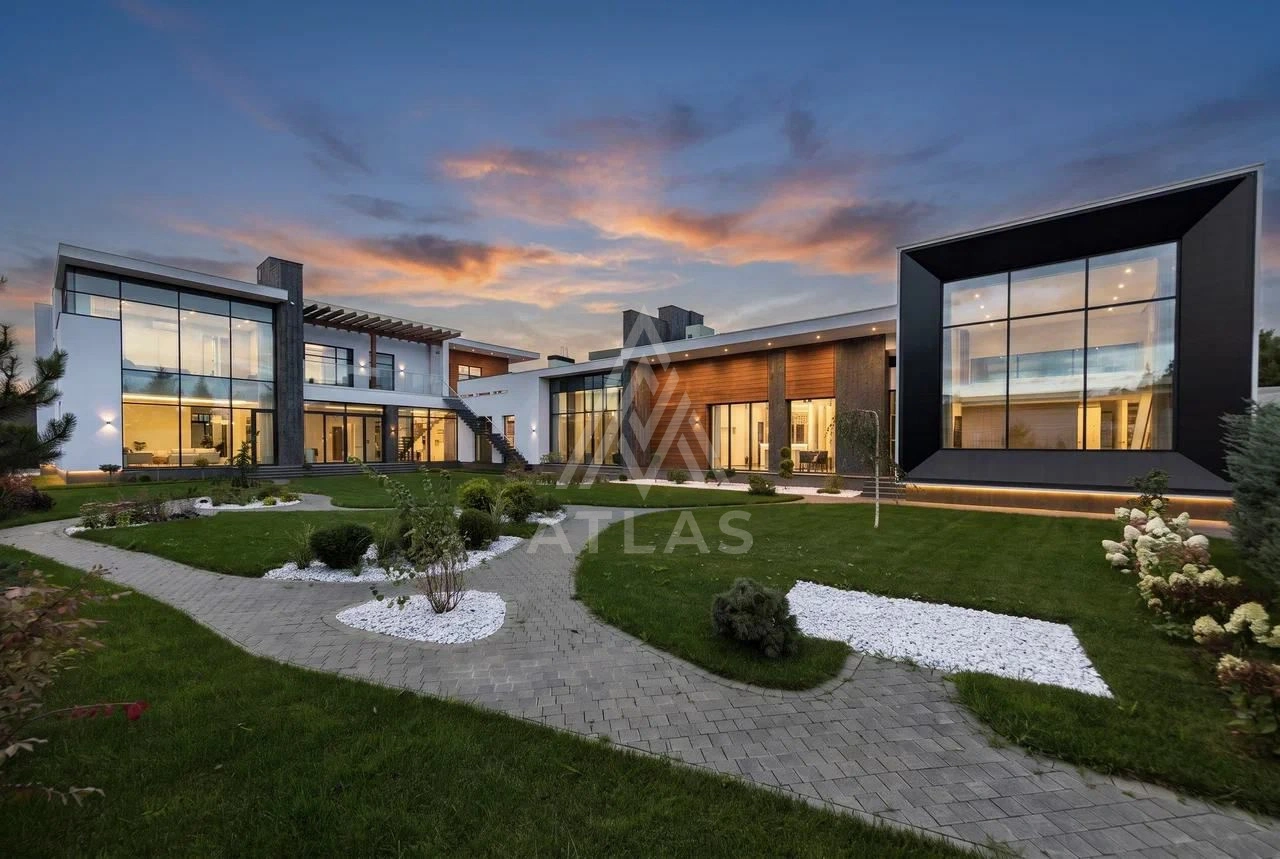 Современная резиденция со СПА-зоной, фото 1