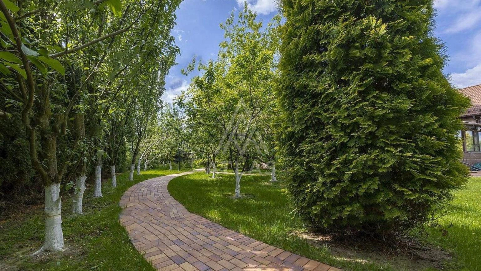 Дом по индивидуальному проекту с дизайнерским ремонтом, фото 14