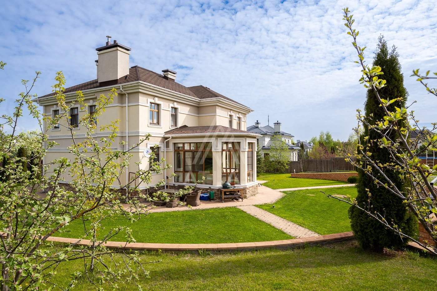 Современный дом в охраняемом поселке, фото 26