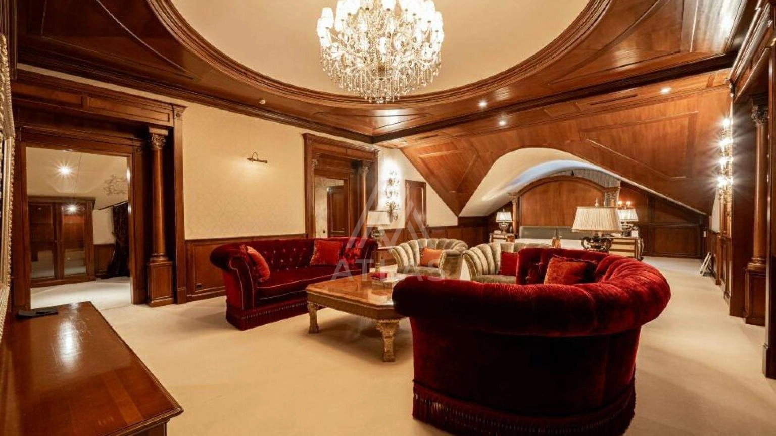 Классическая резиденция с бассейном, фото 15