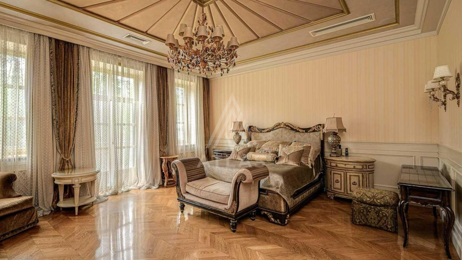 Классический особняк с эксклюзивной отделкой, фото 11