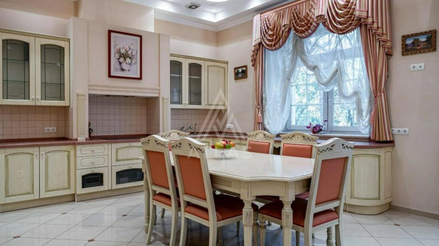 Дом в классическом архитектурном стиле, фото 6