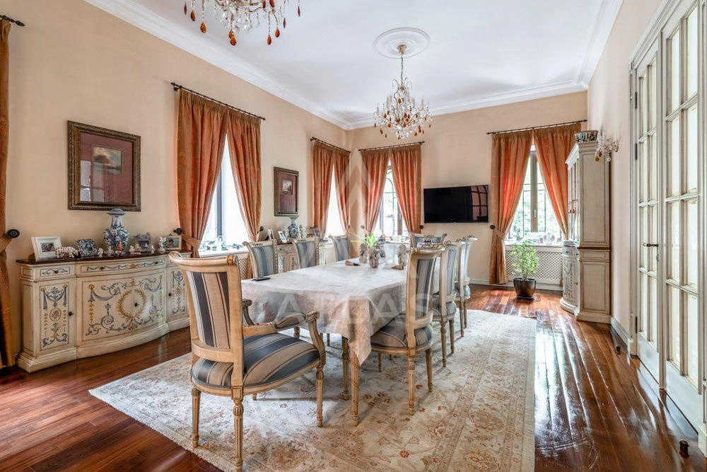 Резиденция в стиле модерн на лесном участке, фото 22