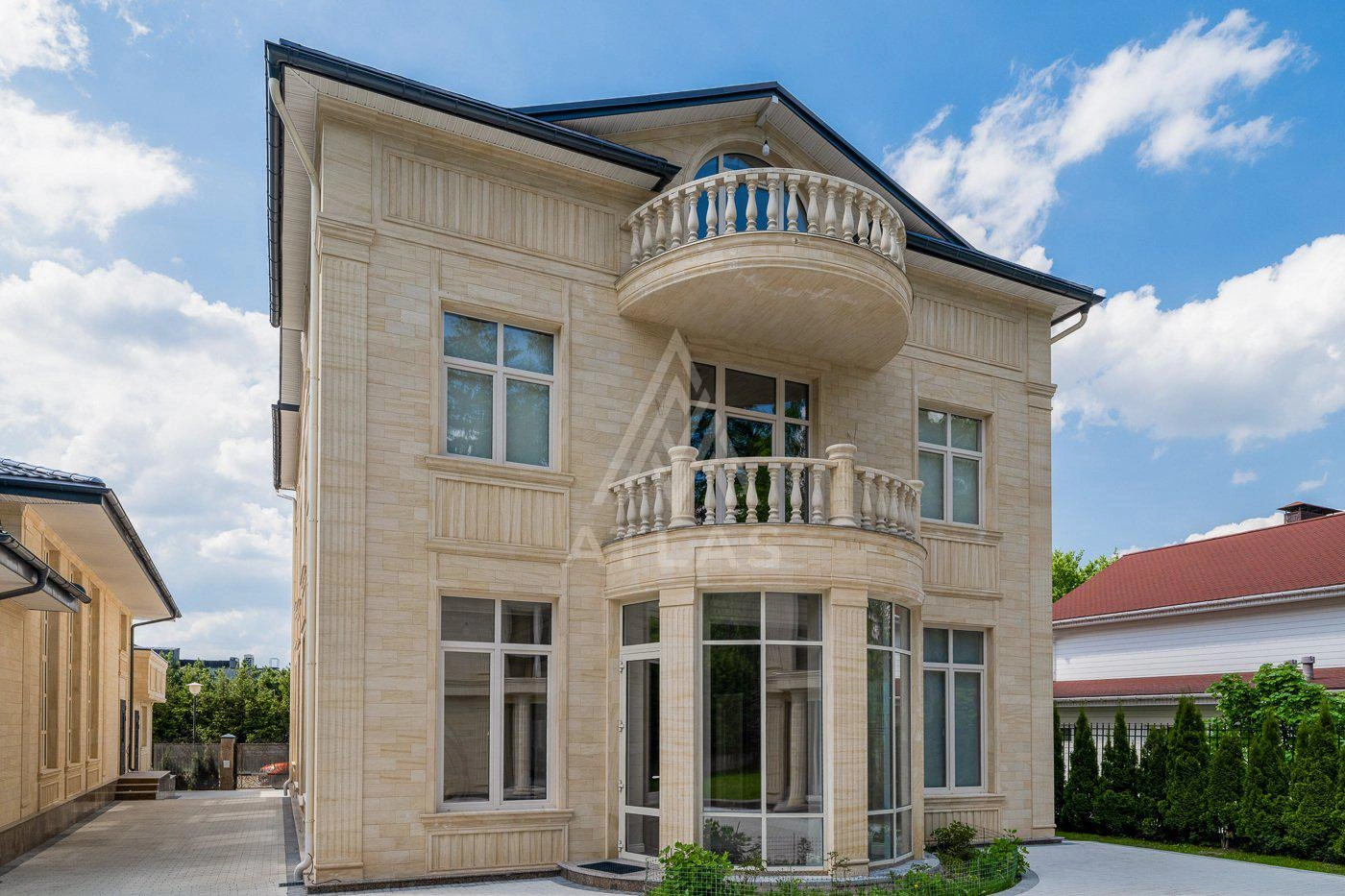 Классическая резиденция с бассейном, фото 16