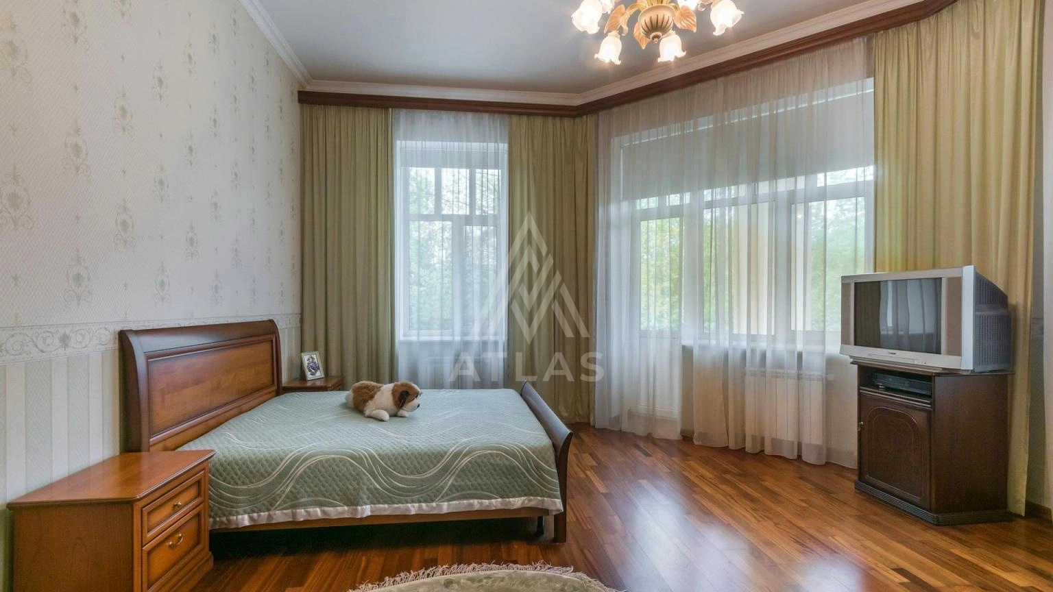 Дом с бассейном на лесном участке, фото 5