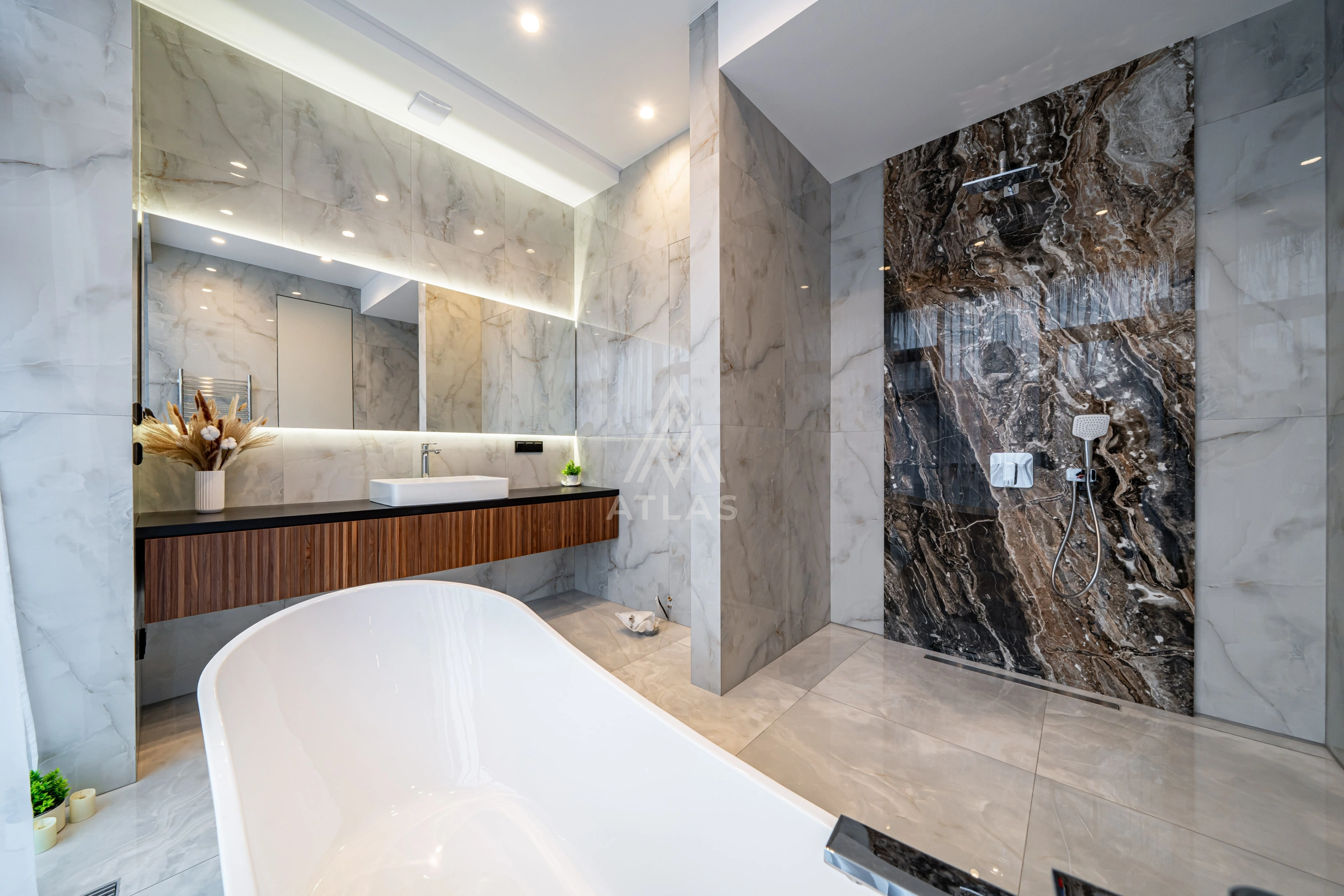 Современный таунхаус с панорамным остеклением, фото 11
