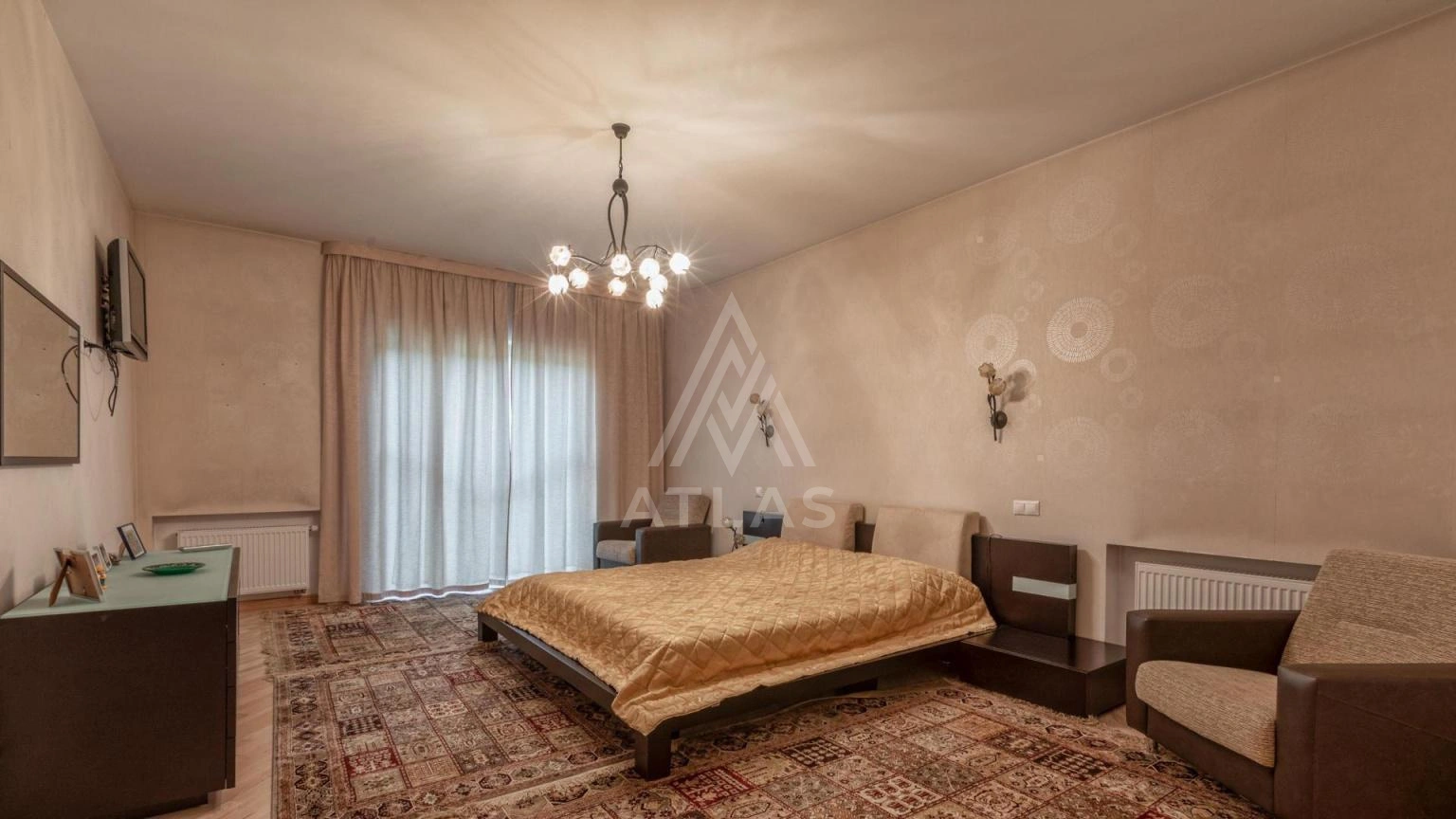 Резиденция в стиле шале с бассейном, фото 10