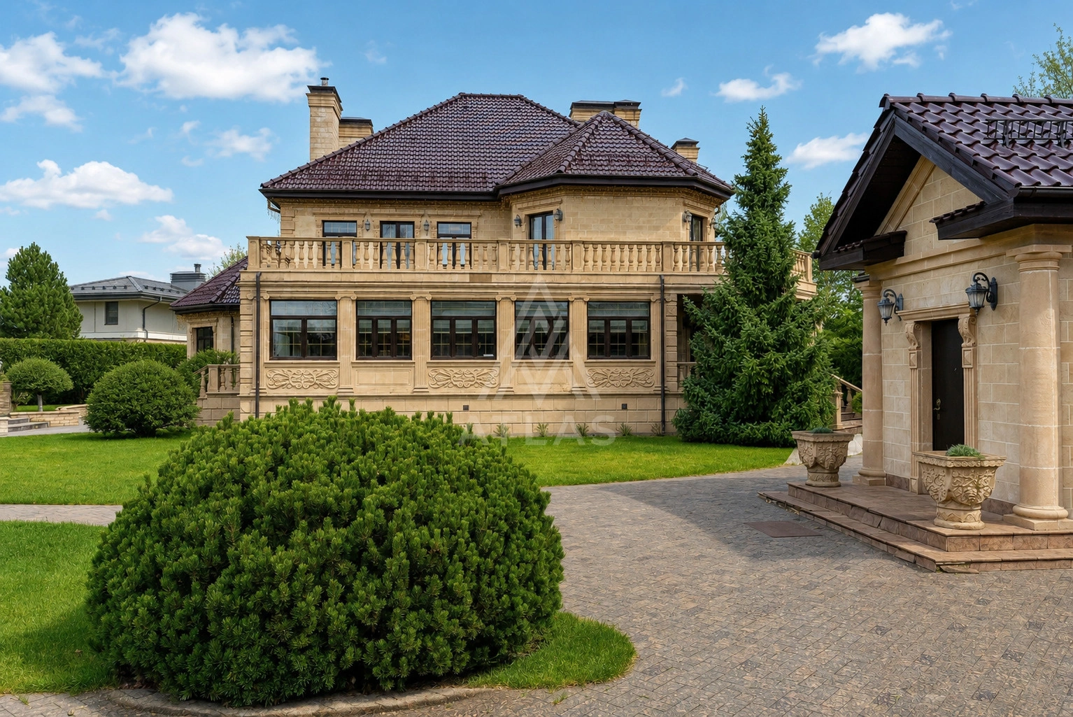 Классический особняк у водного канала, фото 27